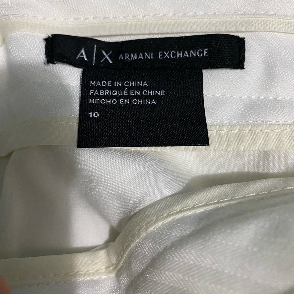 White Armani Exchange Skirt size 10 (used) but like new !